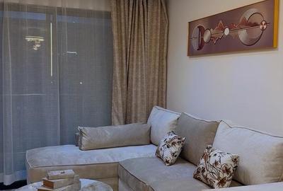 Serviced 2 Bed Apartment with En Suite at Wood Avenue - 2
