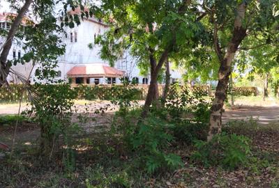 5 Bed Townhouse with En Suite at Park Lane - 3