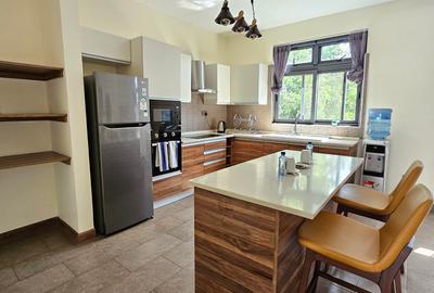 Serviced 2 Bed Apartment with En Suite in Spring Valley - 3