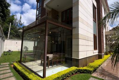 5 Bed Townhouse with En Suite in Lavington - 2