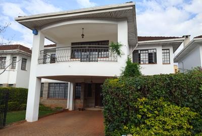 4 Bed Townhouse with En Suite in Spring Valley