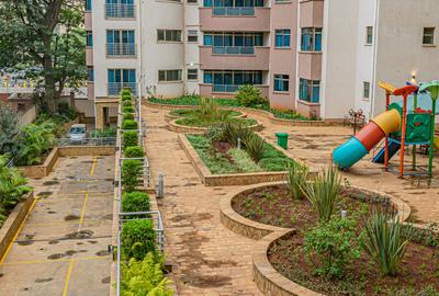 Serviced 3 Bed Apartment with En Suite at Valley Arcade - 4