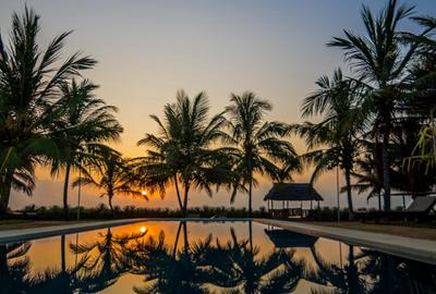 Serviced 2 Bed Apartment with Swimming Pool at Kanamai Beach