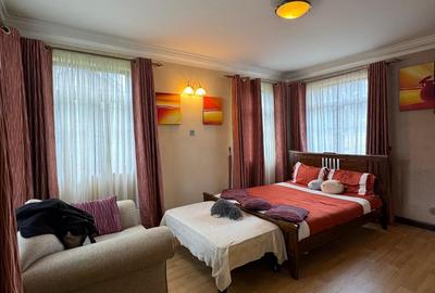 4 Bed House with En Suite in Runda - 4