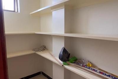 3 Bed Apartment with En Suite in Kilimani - 4