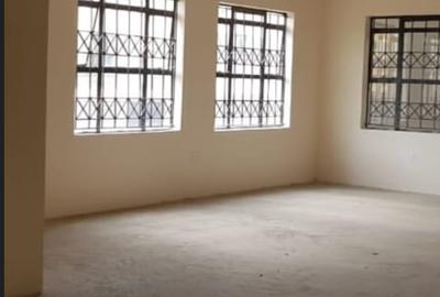 7,738 ft² Warehouse with Parking in Ruaraka - 2