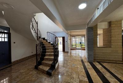 5 Bed Townhouse with En Suite in Lavington