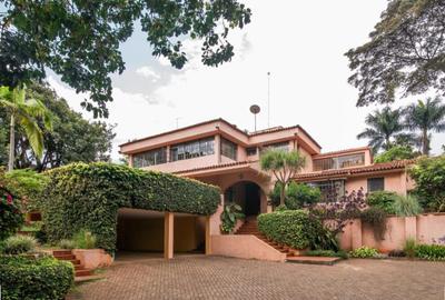 5 Bed House with En Suite in Thigiri