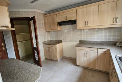 3 Bed Apartment with En Suite at Kilimani