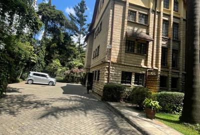 Serviced 2 Bed Apartment with En Suite in Lavington