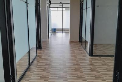 200 ft² Office with Service Charge Included at Adams Arcade - 4