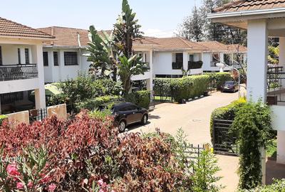 4 Bed Townhouse with En Suite in Westlands Area