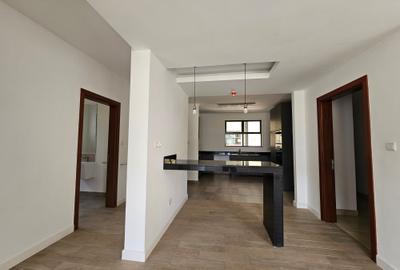 4 Bed Apartment with En Suite in Runda