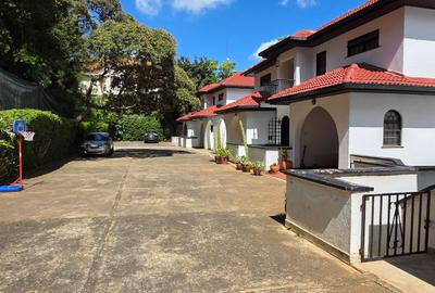 4 Bed Townhouse with En Suite at Lavington Green - 3