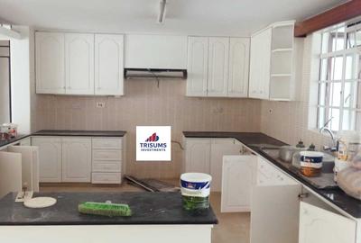 4 Bed Apartment with En Suite at Rhapta Road - 2