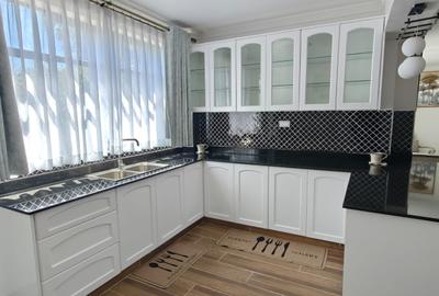 3 Bed Apartment with En Suite in Ngong