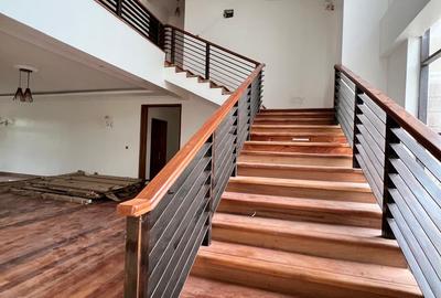 6 Bed Townhouse with En Suite in Karen