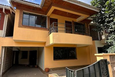 5 Bed Townhouse with En Suite in Lavington