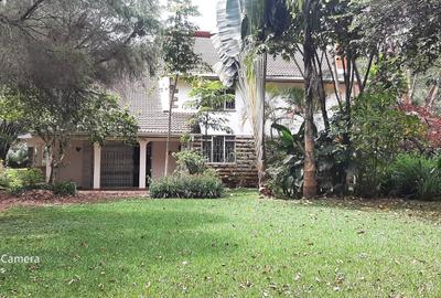 5 Bed Townhouse with En Suite in Kyuna