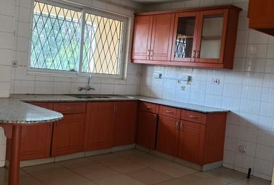 3 Bed Apartment with En Suite at Parklands - 3