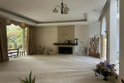 5 Bed House with En Suite in Muthaiga