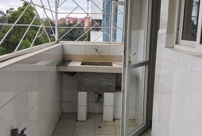 Serviced 5 Bed Apartment with En Suite in Lavington