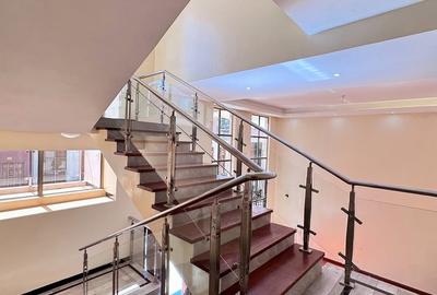 5 Bed Townhouse with En Suite at Chalbi Drive - 2