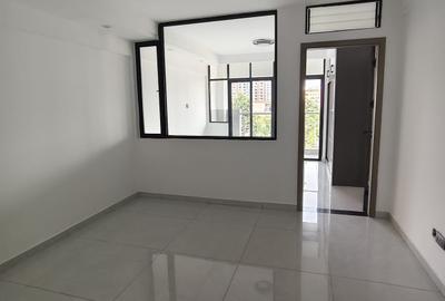 1 Bed Apartment with Gym in Westlands Area - 4