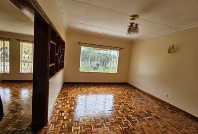 5 Bed House with En Suite in Loresho - 3