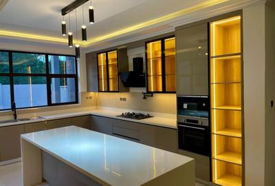 5 Bed Villa with En Suite in Karen - 3