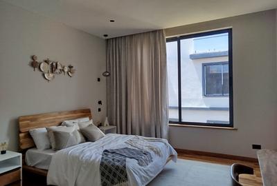 4 Bed House with En Suite in Loresho - 4