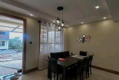 4 Bed House with En Suite at Kentmere - 2