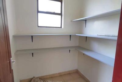 1 Bed Apartment with En Suite in Kilimani - 3