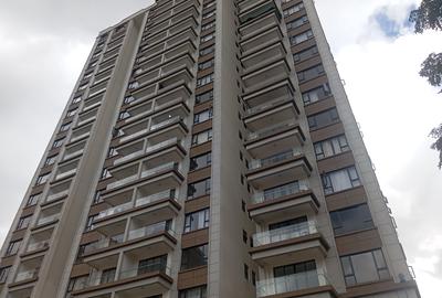 1 Bed Apartment with En Suite at Chania Avenue - 2