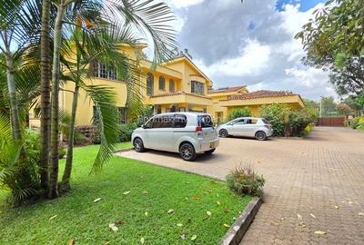 4 Bed Townhouse with En Suite at Lavington Green - 2