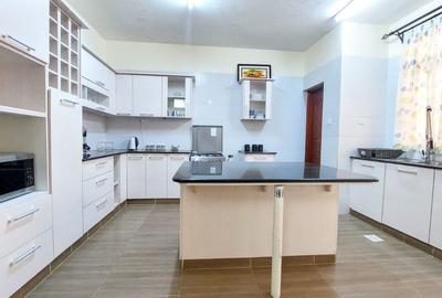 3 Bed Apartment with Swimming Pool in Kilimani