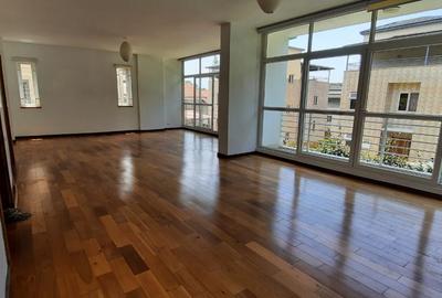 5 Bed Townhouse with En Suite at Lavington