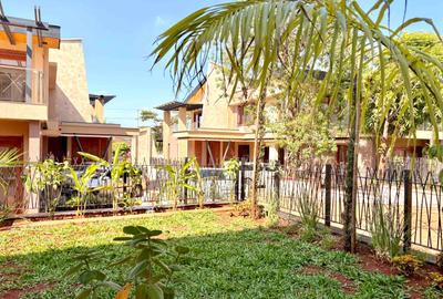 4 Bed Villa with En Suite at Tala Road - 3