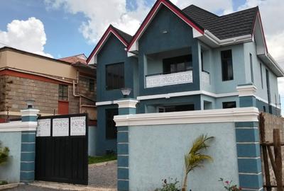 4 Bed Townhouse with En Suite at Membley