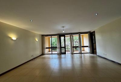 3 Bed Apartment with En Suite in Riverside - 2