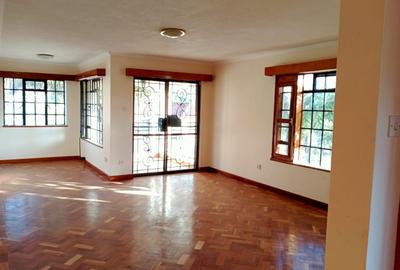 4 Bed Townhouse with En Suite in Spring Valley - 4