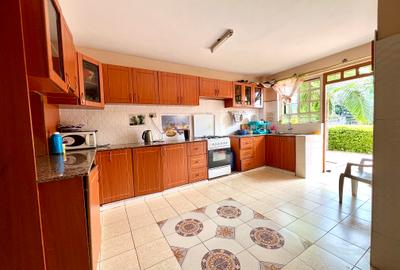 4 Bed Townhouse with En Suite at Ruiru Kamiti Road