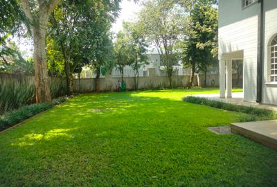 5 Bed Townhouse with Staff Quarters at Germany School And Roslyn Academy