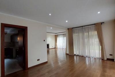 5 Bed Townhouse with En Suite at Convent Drive - 4