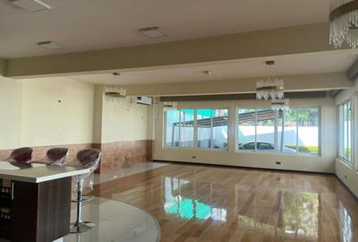 8 Bed House with En Suite in Gigiri