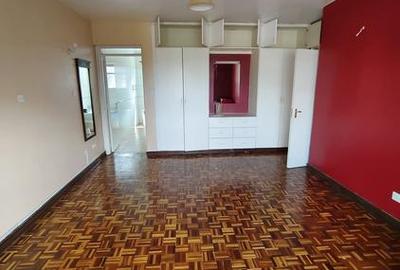 2 Bed Apartment with En Suite at Rhapta Rd