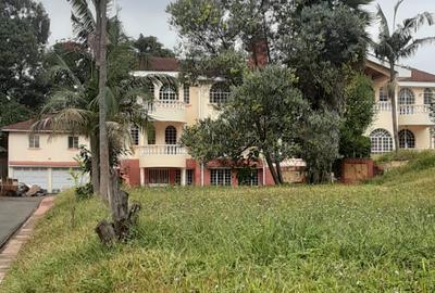 6 Bed House with En Suite in Loresho