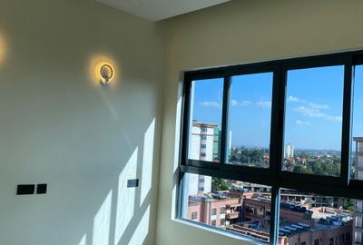 3 Bed Apartment with En Suite in Lavington - 4