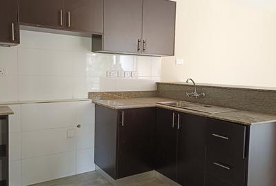 2 Bed Apartment with En Suite at New Kitisuru