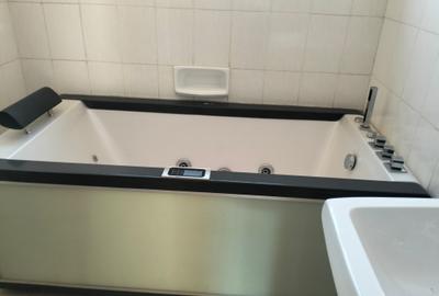 5 Bed Townhouse with En Suite in Kileleshwa